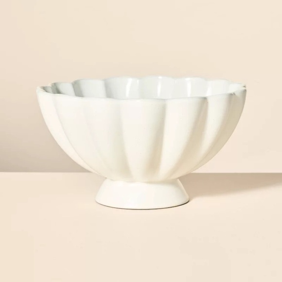 Hearth & Hand Other - 74oz Scalloped Edge Stoneware Pedestal Serving Bowl - Hearth & Hand Magnolia